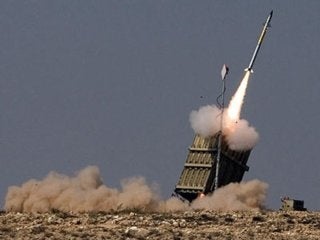 Here’s how the US’s new battle-proven Iron Dome destroys rockets