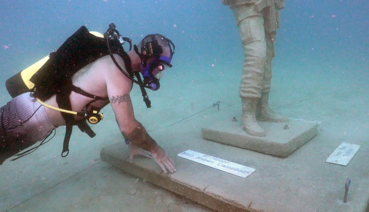 Unique new veterans memorial installed 40 feet under the sea