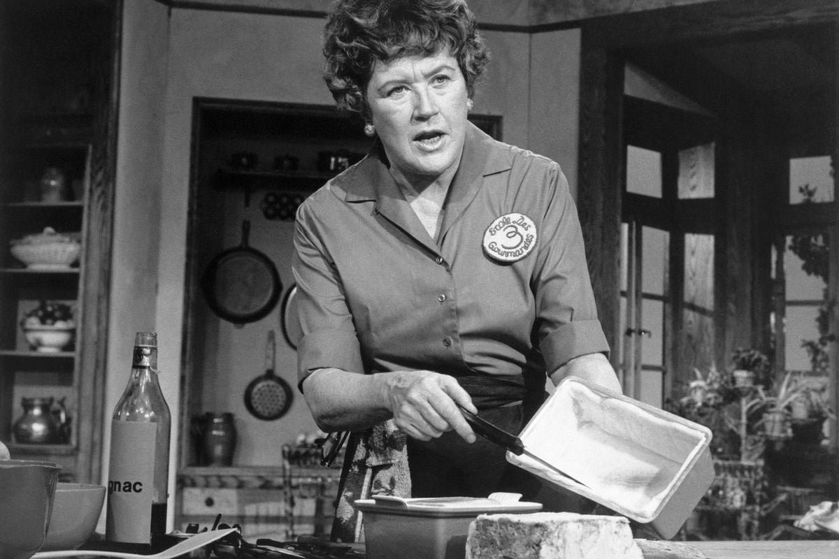 julia child wanted to be in the OSS