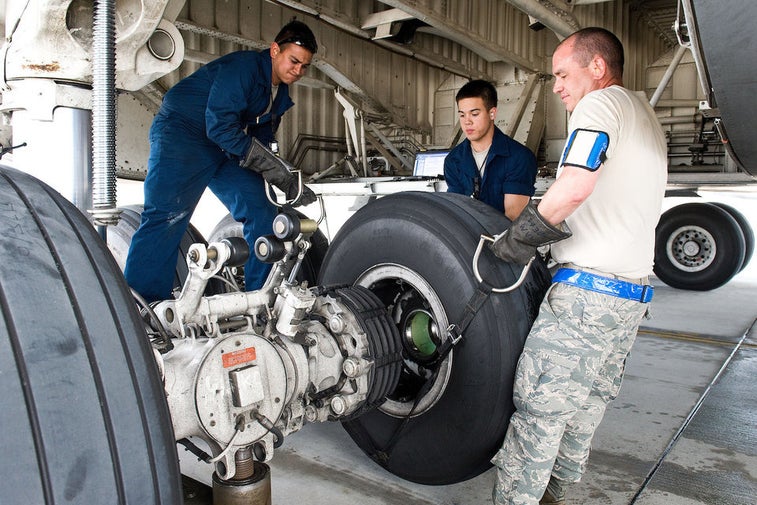 Here’s what it takes to change the 28 tires on the Air Force’s largest plane
