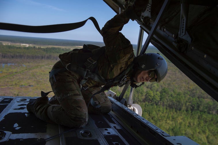 Meet the first all-female aircrew of the Air Force’s ‘Combat King’
