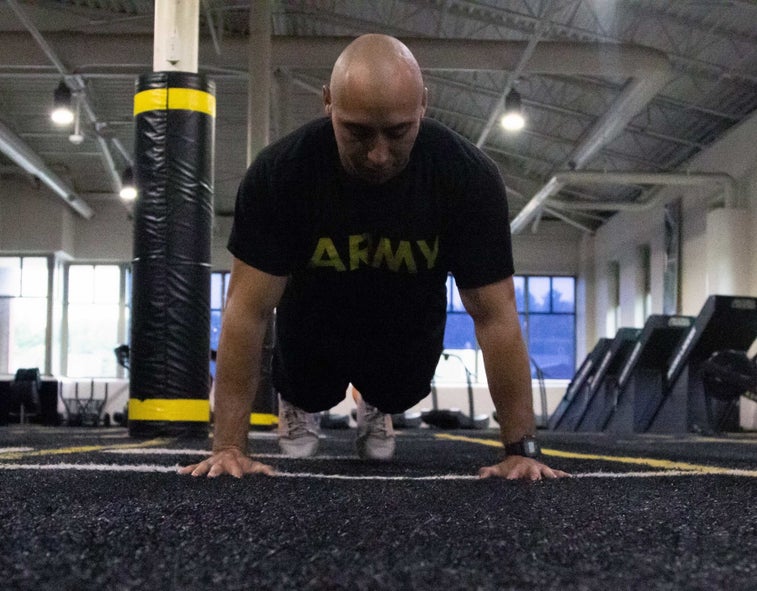 Meet the first enlisted soldier to max out the ACFT