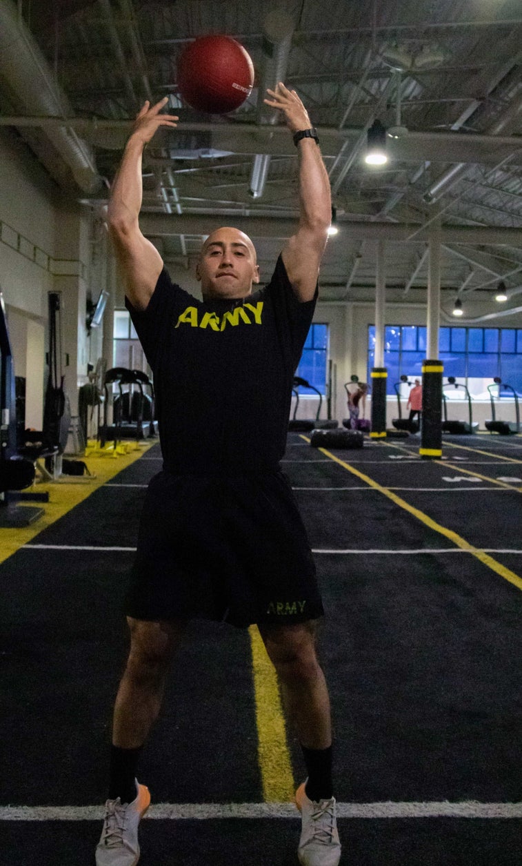 Meet the first enlisted soldier to max out the ACFT