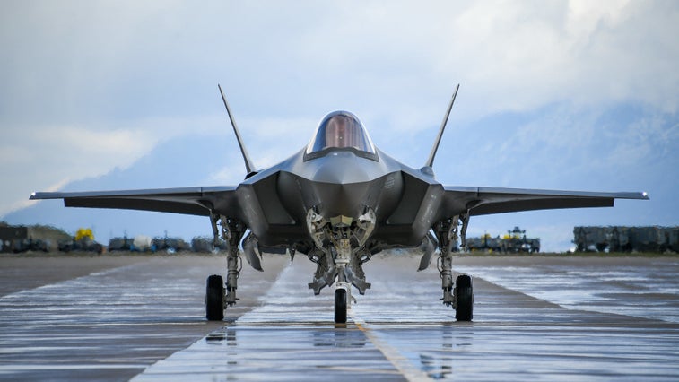 How an F-35 pilot landed safely after losing a flight computer in mid-air
