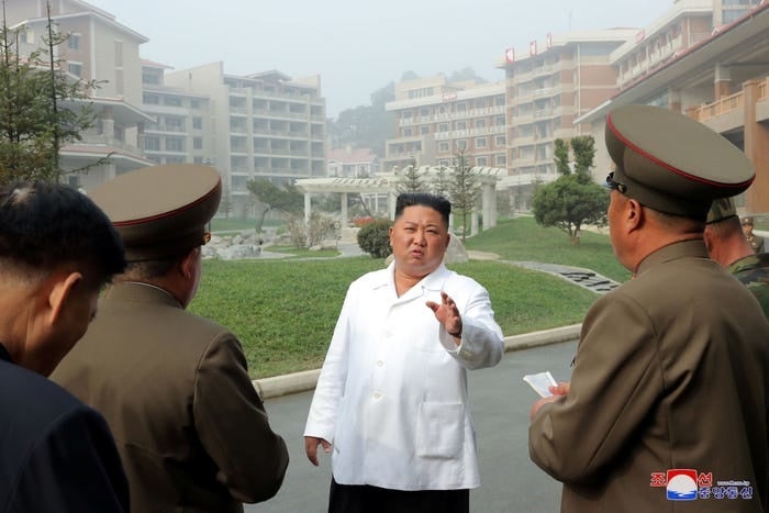 Here’s Kim Jong Un posing for photographs at a North Korean spa