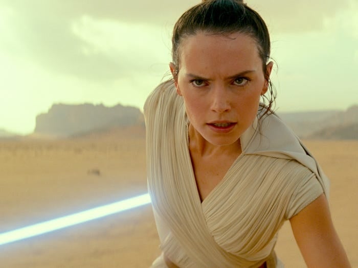Visual effects team explains Rey’s new lightsaber