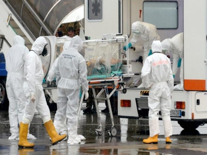 Coronavirus: this is how air evacuation of patients under biosafety containment works