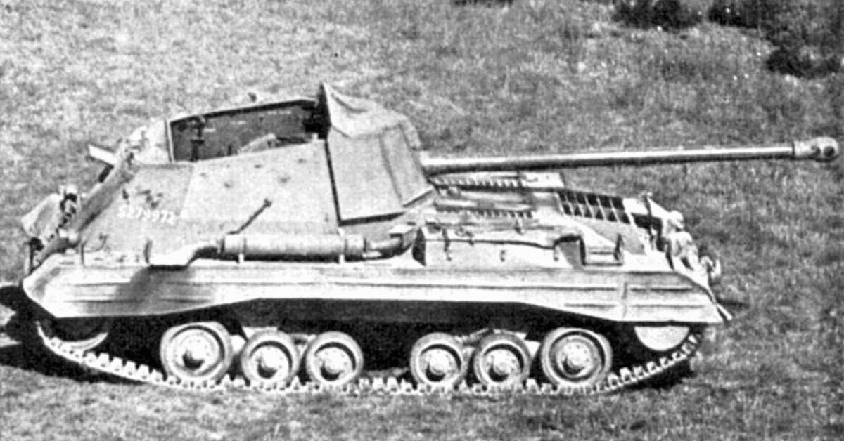 The Archer didn't look much different than future self-propelled artillery vehicles (Photo credit: Public Domain)