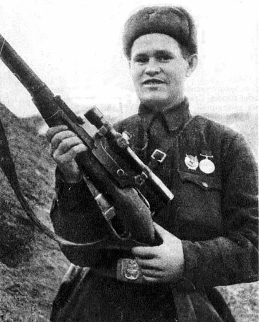 sniper Red Army Capt. Vasily Zaytsev