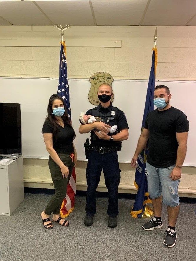 Watch this police officer and Army Reservist save a choking baby