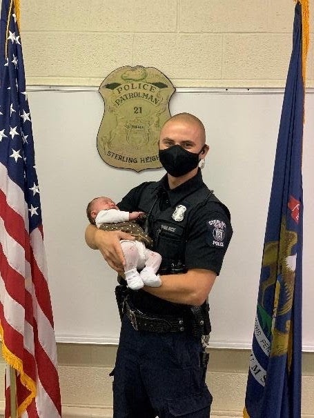 Watch this police officer and Army Reservist save a choking baby