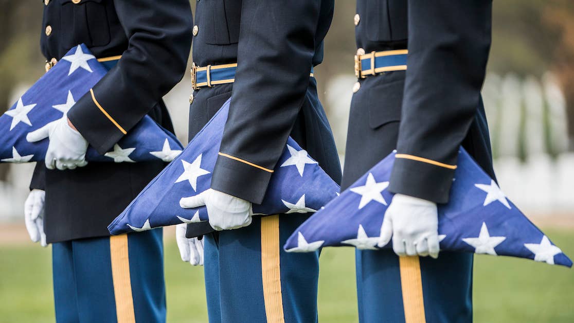 (U.S. Army photo by Elizabeth Fraser / Arlington National Cemetery / released)