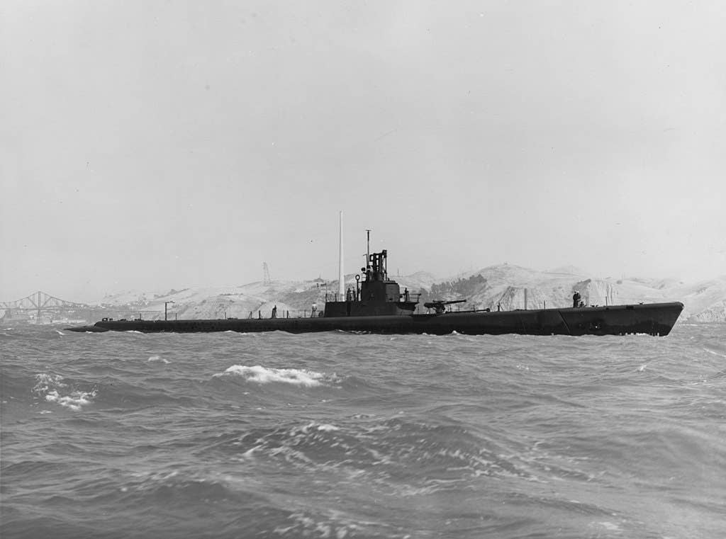 The U.S. Navy submarine USS Wahoo (SS-238) off the Mare Island Naval Shipyard, California (USA), on 14 July 1943. (Wikimedia Commons)