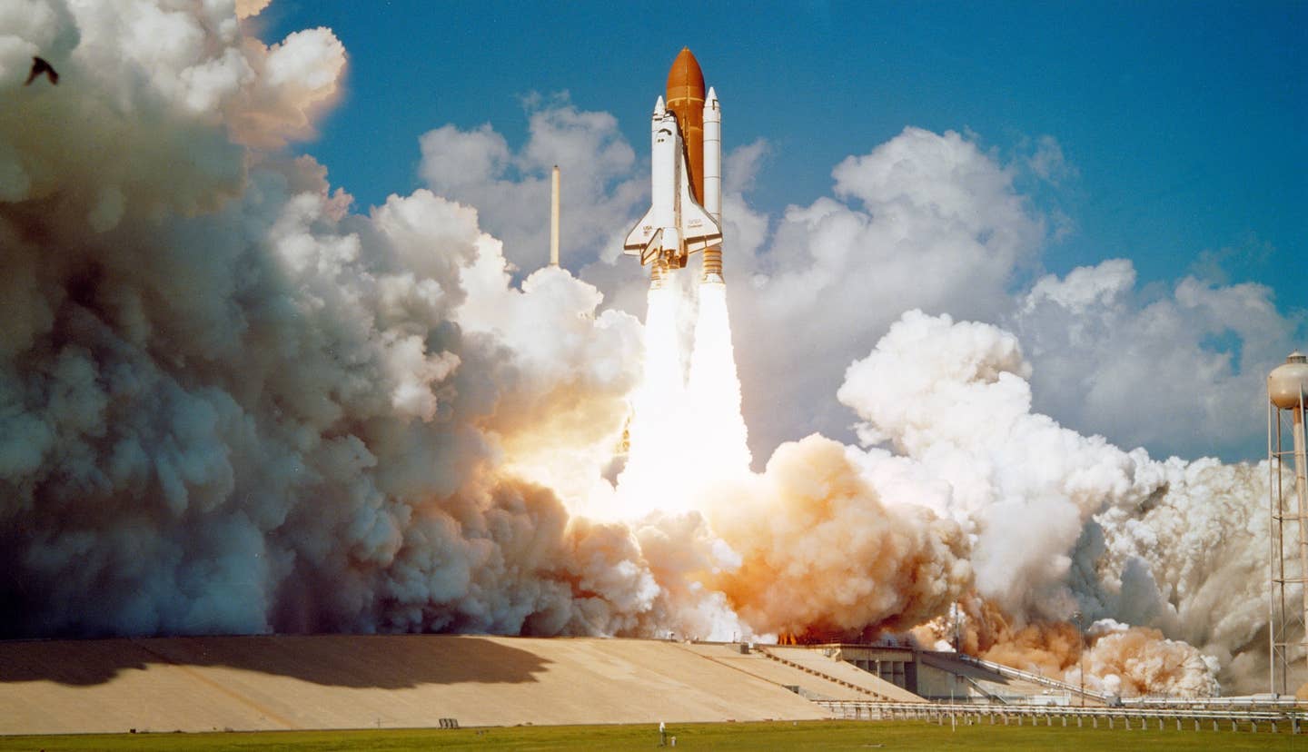 Photo of launch Space shuttle challenger (Science and Technology) launch,mission,astronauts,rockets,spacecraft,spaceship,flight,nasa