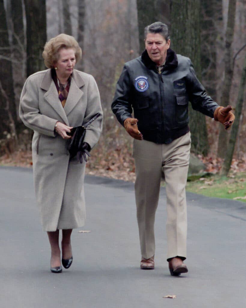 11/6/1986 President Reagan walking with Prime Minister Margaret Thatcher at Camp David
