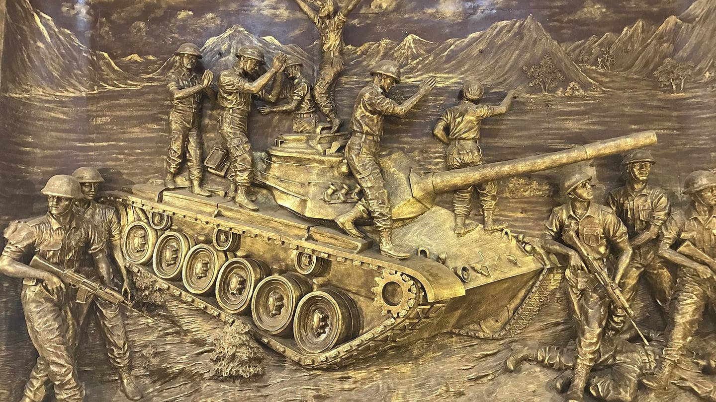 tank battle sculpture