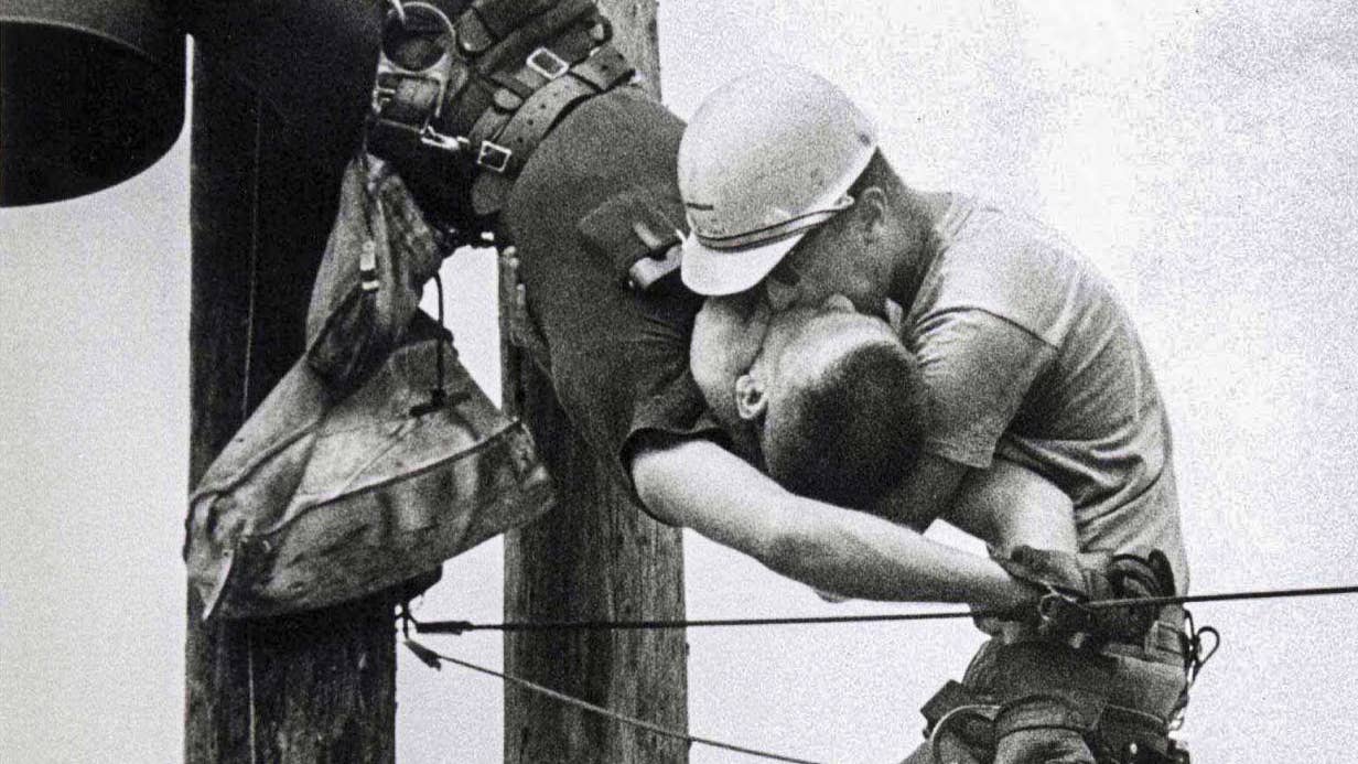 4,000 volts, a dying man and the kiss of life