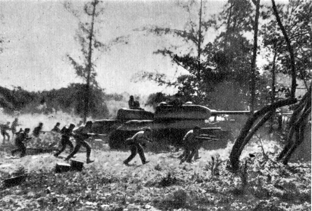 Counter-attack by Cuban Revolutionary Armed Forces supported by T-34 tanks near Playa Giron during the Bay of Pigs invasion, 19 April 1961. (Wikimedia Commons)