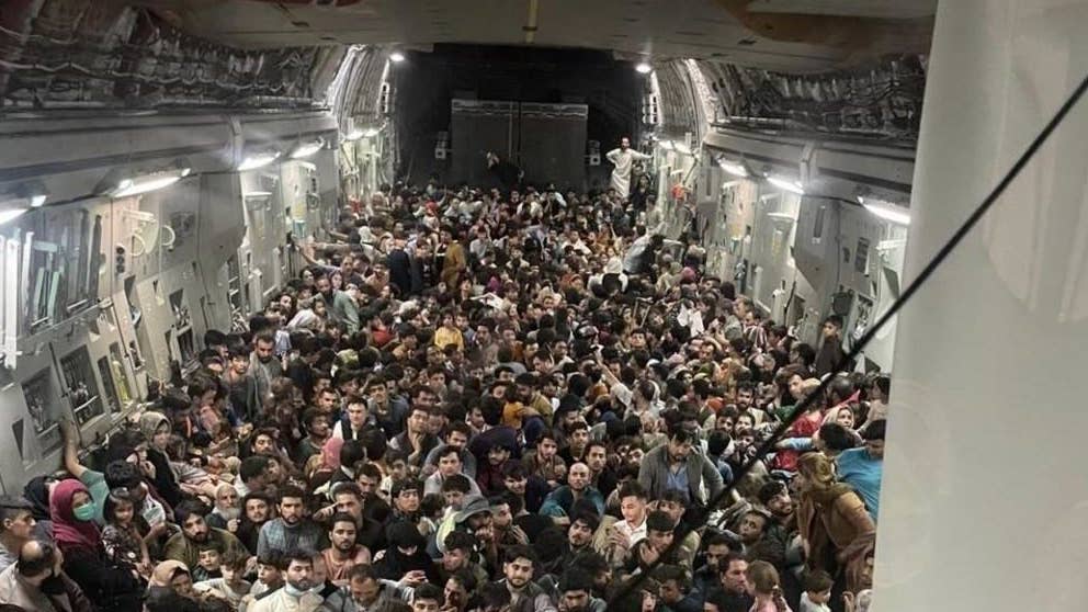 Former Navy SEAL explains how civilians are evacuated from places like Afghanistan