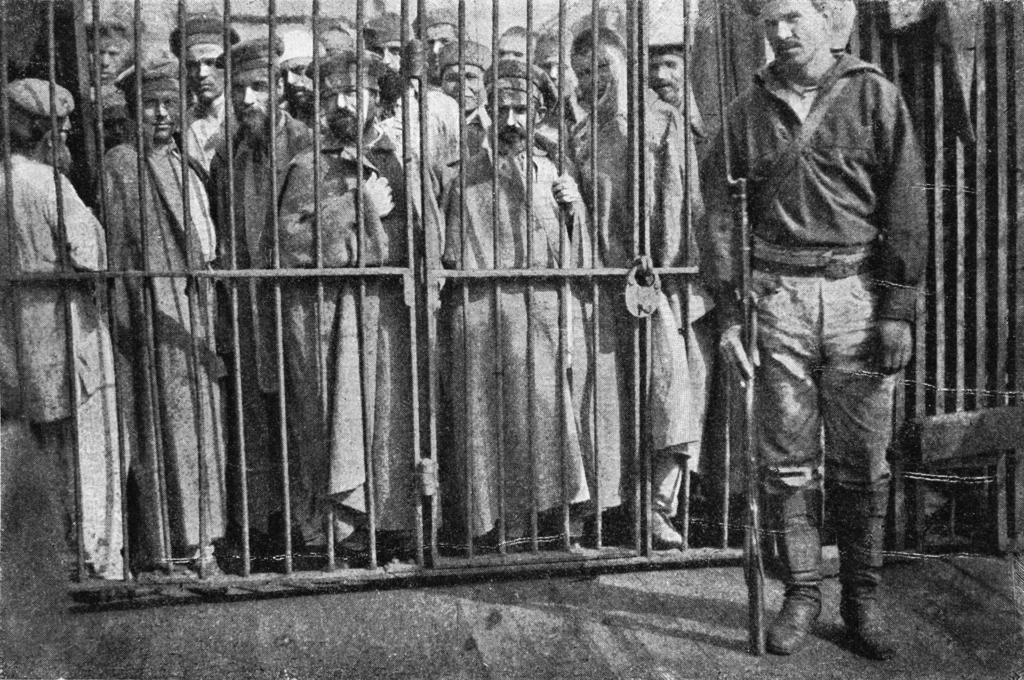 Group of prisoners in Sakhalin, remote prison island, c. 1903. (Public domain)