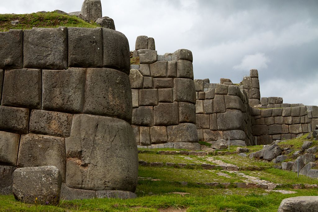 Sacsayhuamán, the Inca stronghold of Cusco. (Wikimedia Commons)