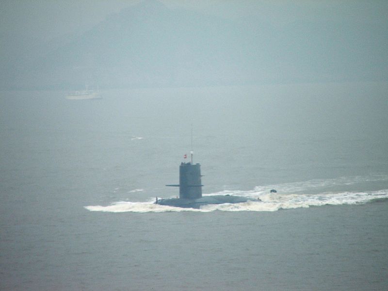 A Chinese diesel submarine surfaced in the middle of a US carrier group