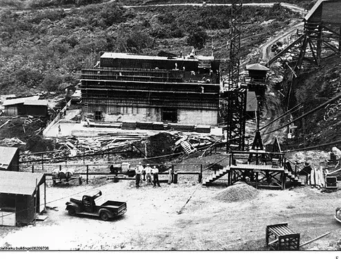 <em>Construction of the Bomb Proof Transmitter Building, January 22, 1943 (U.S. Coast Guard Records)</em>