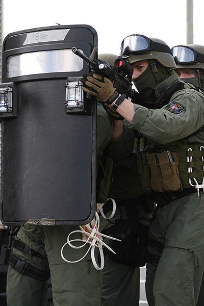 This is why US troops don’t use ballistic shields