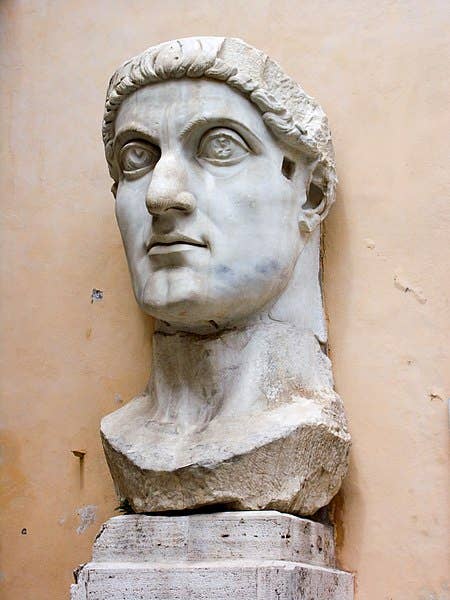 Statue of Constantin. (Wikipedia)