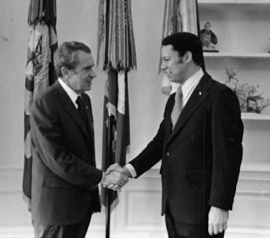 <em>Colin Powell meets with President Nixon in the Oval Office (Nixon Library)</em>