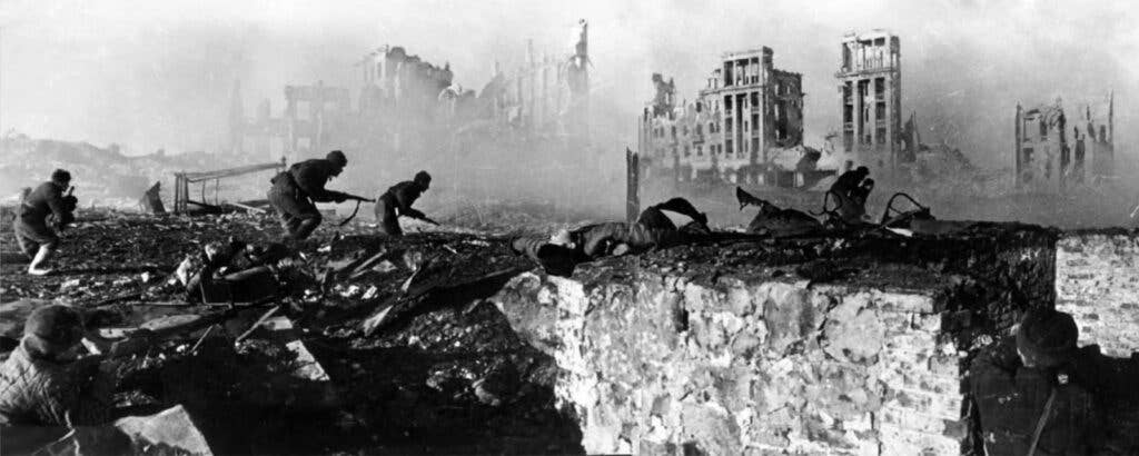 <em>The rubble of Stalingrad forced the Nazis into close-quarters fighting that negated their superior artillery, armor, and air power (Public Domain)</em>