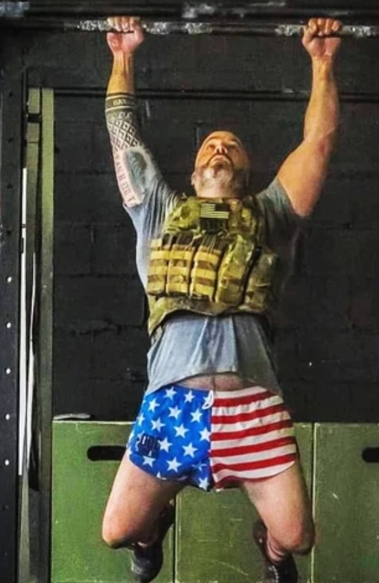 Dale crushing some pull ups.