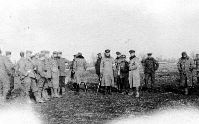 british and german troops during christmas truce