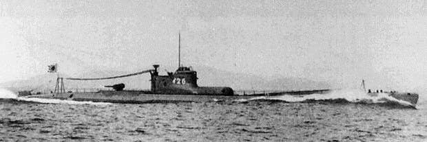 I 26, the sister submarine of I 25. (Wikipedia)