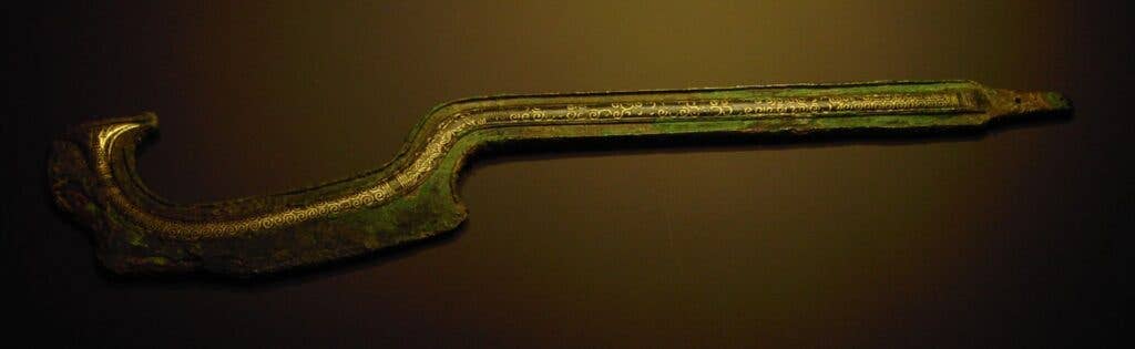 18th&nbsp;century BCE khopesh found in <a href="https://en.wikipedia.org/wiki/Nablus">Nablus</a>; the blade is decorated with <a href="https://en.wikipedia.org/wiki/Electrum">electrum</a> inlays. (Wikipedia)