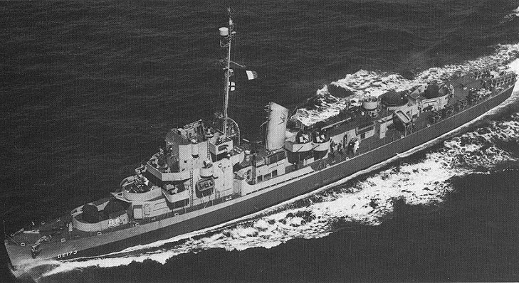 The U.S. Navy destroyer escort USS <em>Eldridge</em> (DE-173) underway at sea, circa in 1944. (U.S. Navy photo)