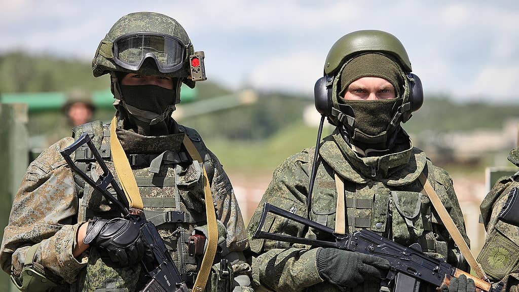 Ratnik infantry combat system in reconnaissance variant and AFV crew individual protection kit Ratnik-ZK.