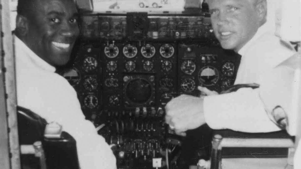 This Air Force veteran fought for commercial airlines to hire Black pilots