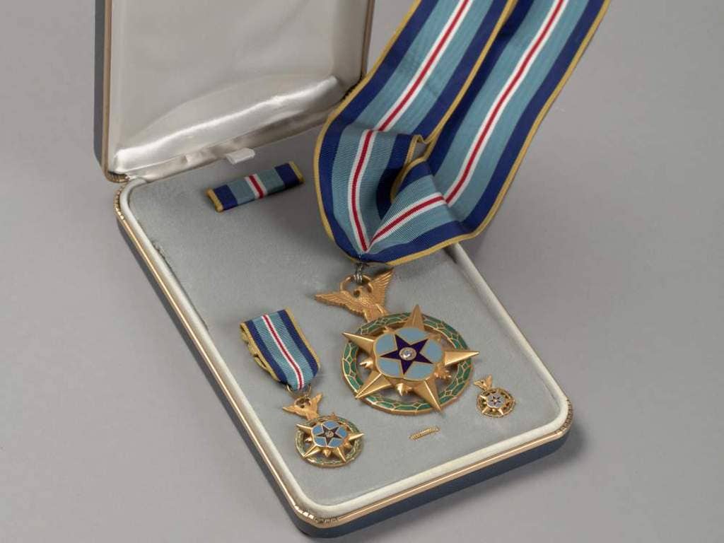 Space medal of honor