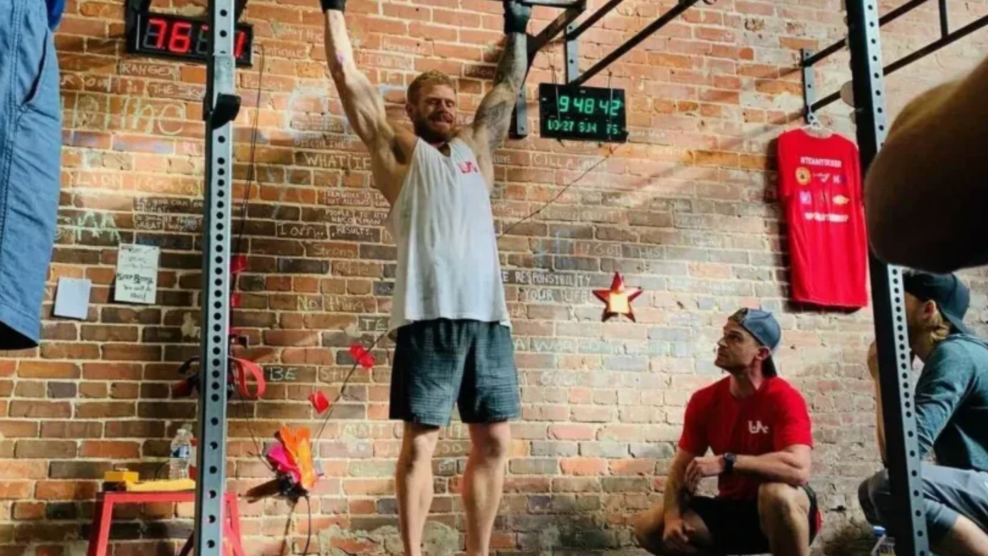 This Army Ranger broke the Guinness World Record for muscle-ups