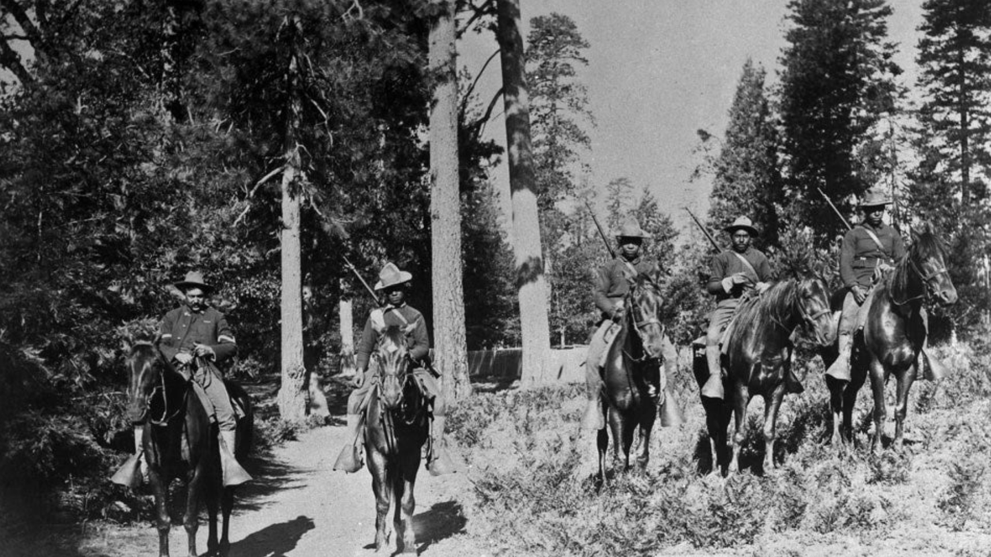 Soldiers of the 24th Infantry conduct a mounted patrol in Yosemite c. 1899 (National Park Service)