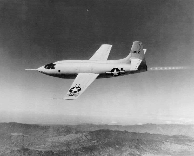 bell x-1 Differences between the levels of supersonic aircraft speeds