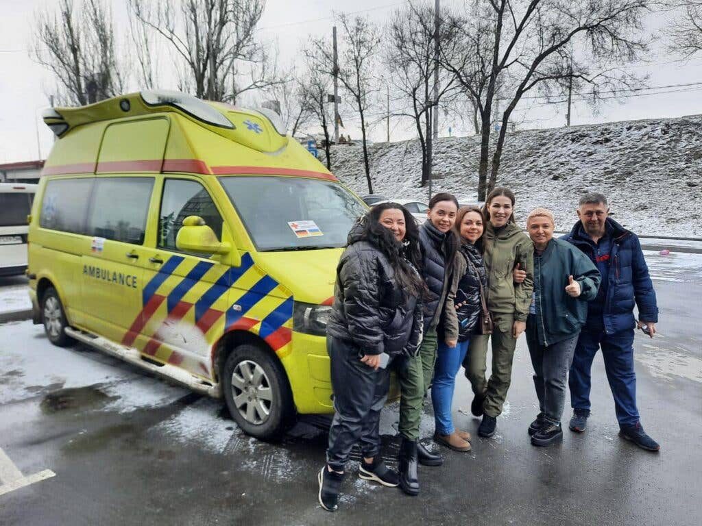 <em>Volunteers provide hope and aid to other Ukrainians in the midst of the conflict (TAPS Ukraine)</em>