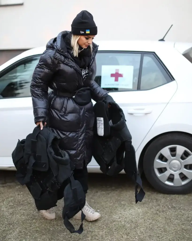 <em>Dominick hand-delivering vests on the Poland-Ukraine border (Lydia Dominick/Buffalo Gives)</em>