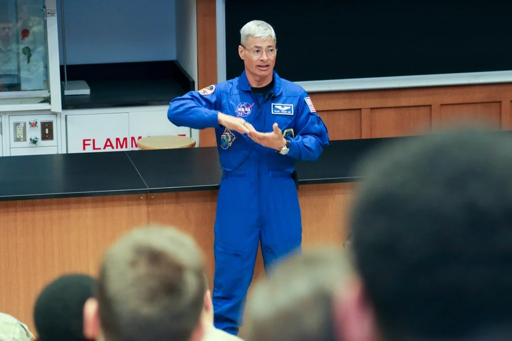 Retired Colonel Mark Vande Hei set a new US record for the longest spaceflight