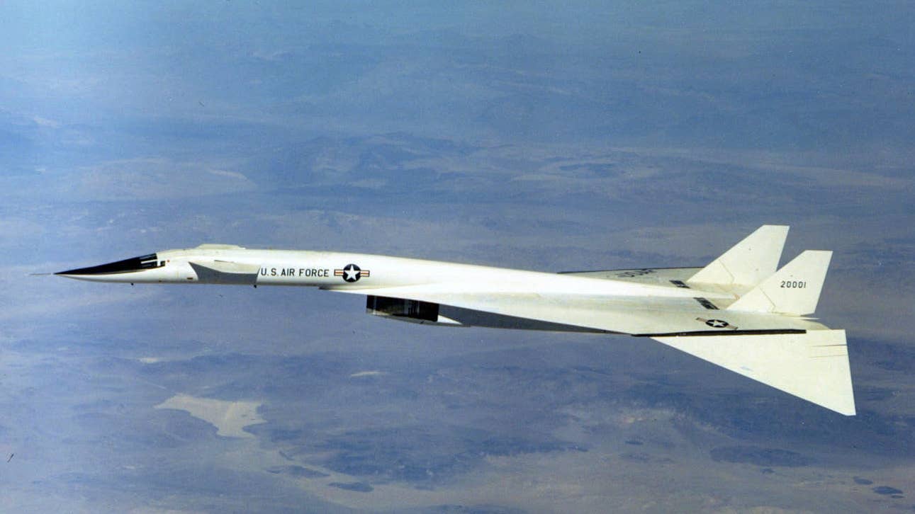 North American XB-70A Valkyrie in flight. (U.S. Air Force photo)
