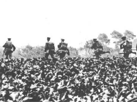British troops near St. Quentin (1914).
