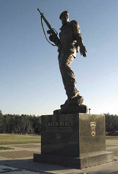 <em><a href="https://en.wikipedia.org/wiki/The_Special_Warfare_Memorial_Statue">The Special Warfare Memorial Statue</a></em> by <a href="https://en.wikipedia.org/wiki/Donald_De_Lue">Donald De Lue</a> (1968) at Fort Bragg.
