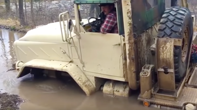 Funniest military vehicle off-road fails