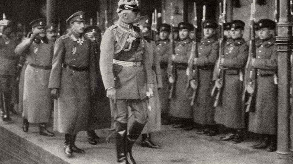 Mackensen reviewing Bulgarian troops followed by Crown Prince Boris (c. 1916)